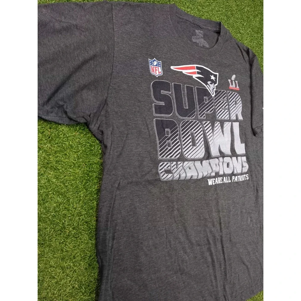 NFL Fanatics New England Patriots T Shirt Mens 2XL Gray Super‎ Bowl Champion